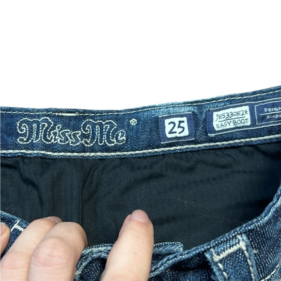 Miss Me - Womens EasyFlo Embroidered Rhinestone Jeans Sz 28W - Picture 5 of 9